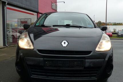 Renault Clio 218.143 km 1.700 € Eitorf 53783