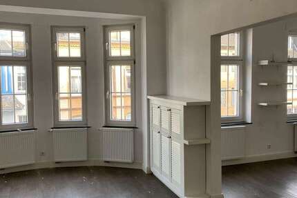 Wohnung zum Mieten in Siegburg 1.450 € 128 m² 5 zimmer