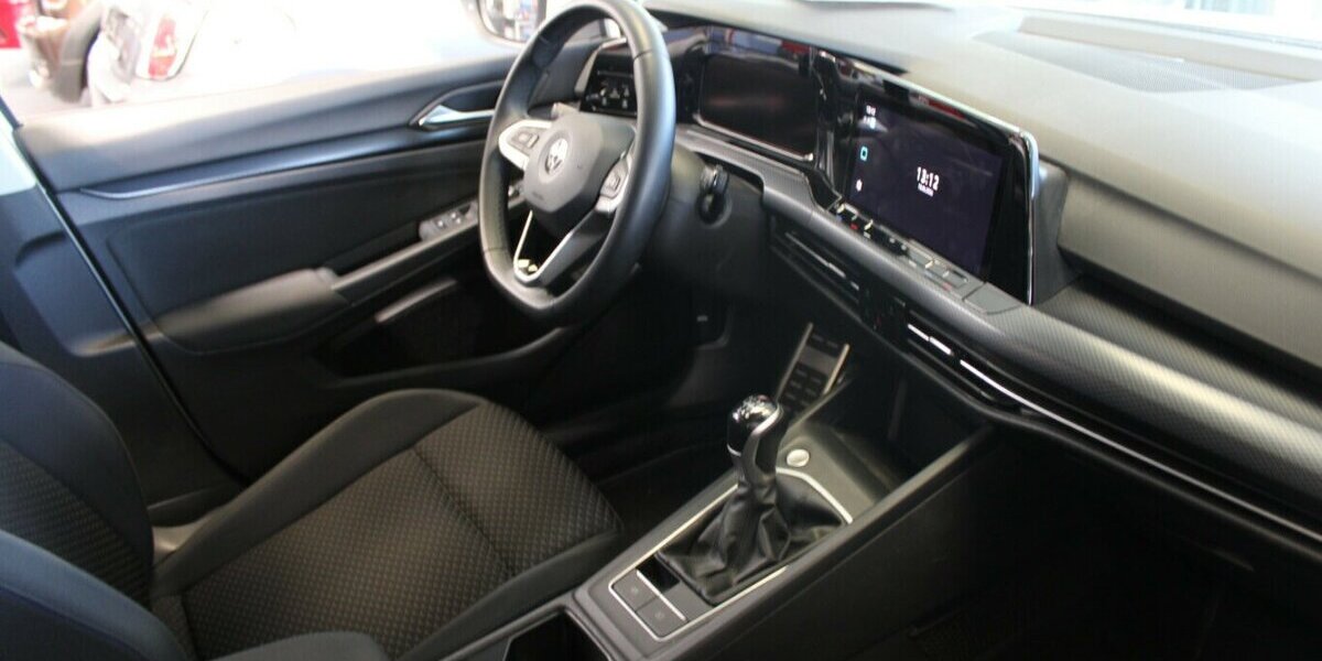 VW Golf 1.5 TSI OPF United 59.930 km 18.980 &euro; Euskirchen 53881