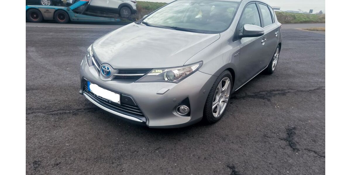 Toyota Auris 187.235 km 10.600 &euro; Euskirchen 53881