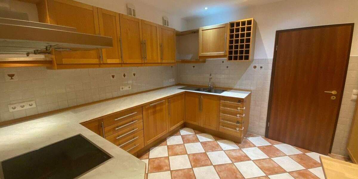 Terrassenwohnung Bonn Lannesdorf - 3 Zimmer, 151 m&sup2;, 2.195&euro; | Angebot:25666895