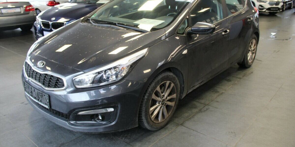 Kia Ceed 1.4 CVVT Edition 7 90.520 km 10.780 &euro; Euskirchen 53881