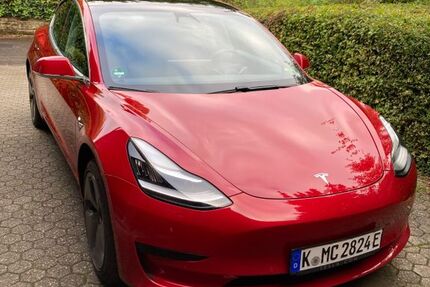 Tesla Model 3 102.000 km 19.800 € Köln 50939