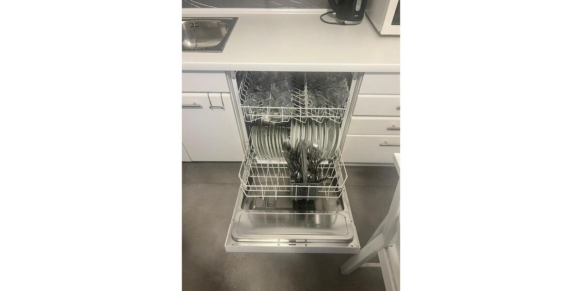 Mehrfamilienhaus, Wohnhaus Niederkassel - 8 Zimmer, 160 m&sup2;, 2.960&euro; | Angebot:23278970