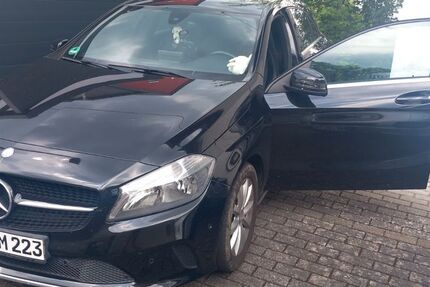 Mercedes-Benz A 180 167.000 km 11.100 € Linz am rhein 53545