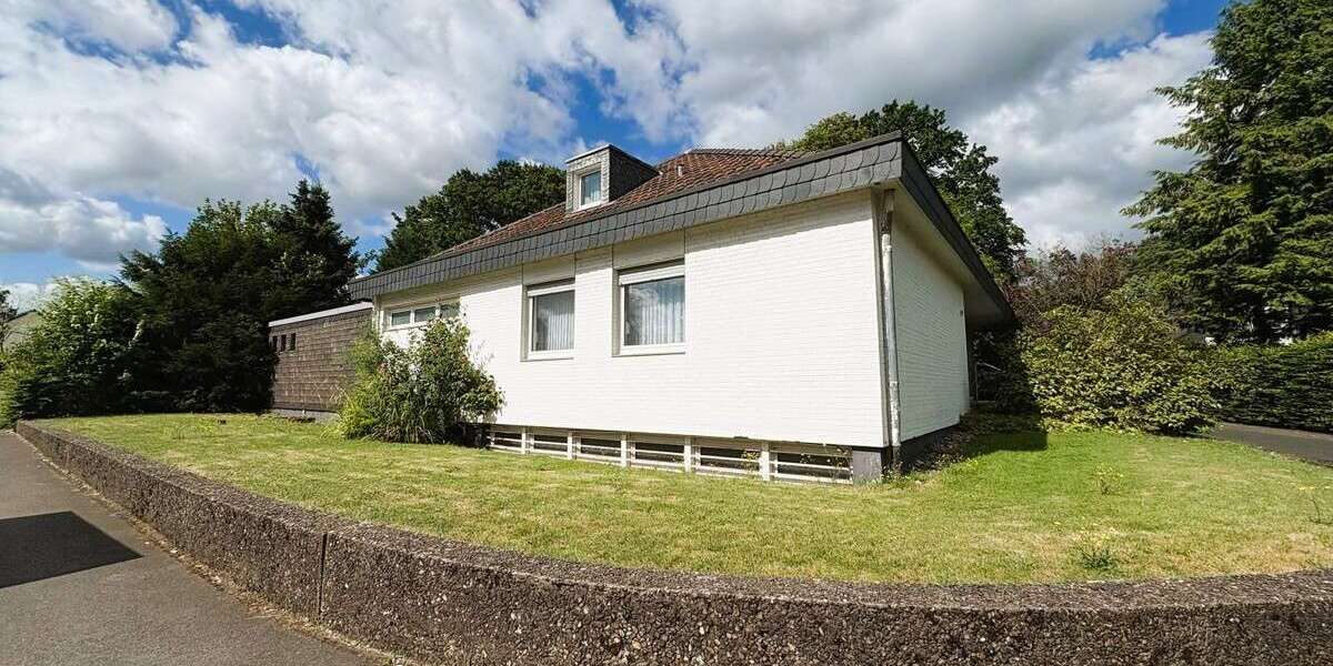 Einfamilienhaus Bergisch Gladbach Paffrath - 6 Zimmer, 234 m&sup2;, 1.080.000&euro; | Angebot:27236706