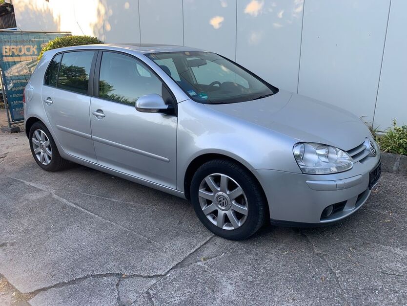VW Golf 119.614 km 6.995 € Köln 51107