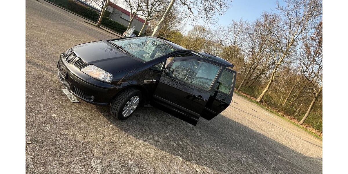 Seat Alhambra 227.300 km 4.250 &euro; Köln 50765
