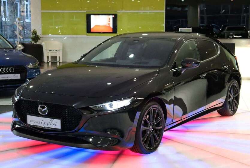 Mazda 3 82.749 km 20.950 € Troisdorf 53842