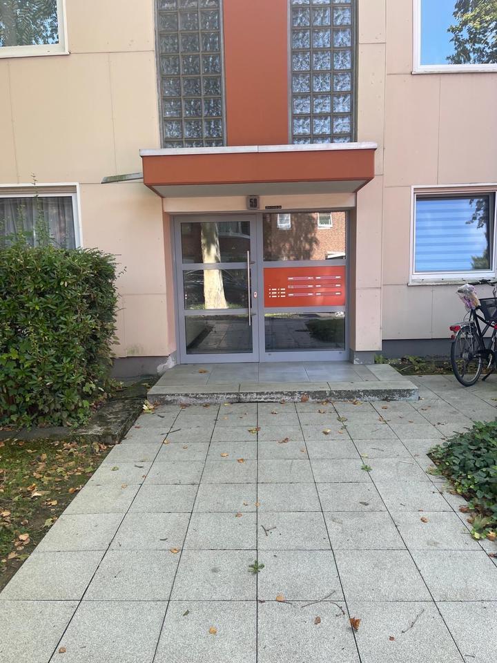 Eigentumswohnung mit drei SchlafZimmern, Balkon und Tiefgarage