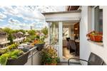 Stilsicher wohnen in Bonn-Beuel: moderne 3-Zimmer-Wohnung mit Balkon, Stellplatz und Substanz