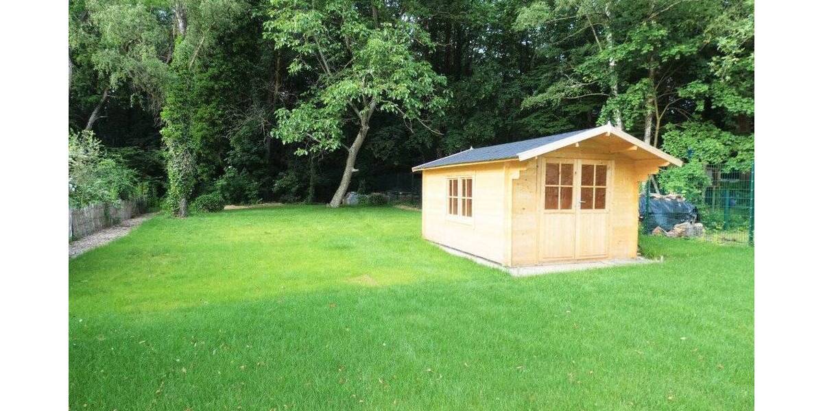 Kernsaniertes Herrenhaus mit traumhaftem Garten in bester Lage von Köln-Dünnwald 6 zimmer