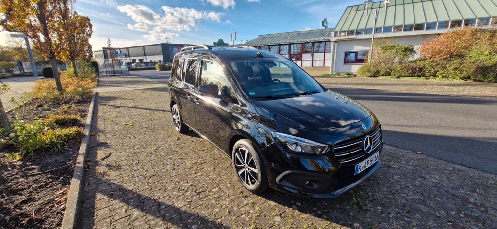 Mercedes-Benz T-Klasse 22.600 km 27.900 € Köln 50935