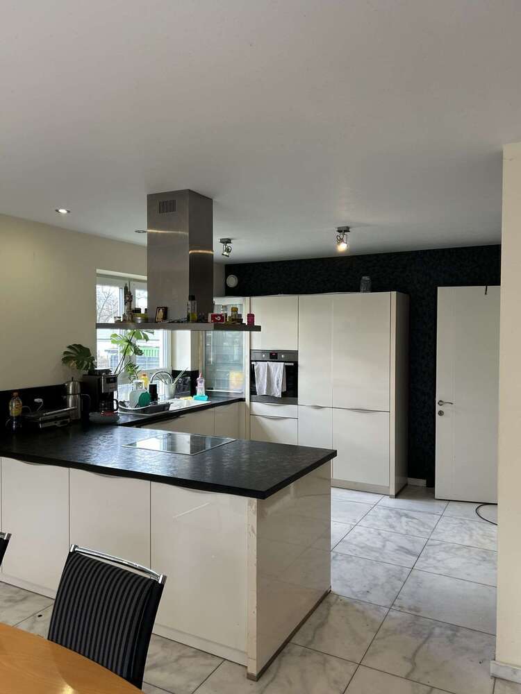 Haus zum Kaufen in Köln 939.000 € 247 m²
