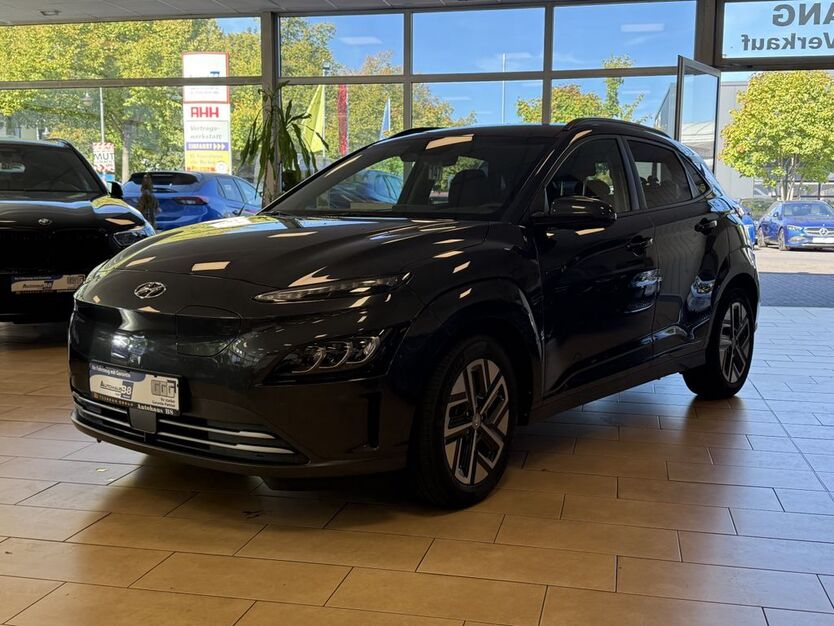 Hyundai KONA 32.258 km 25.800 € Hennef 53773