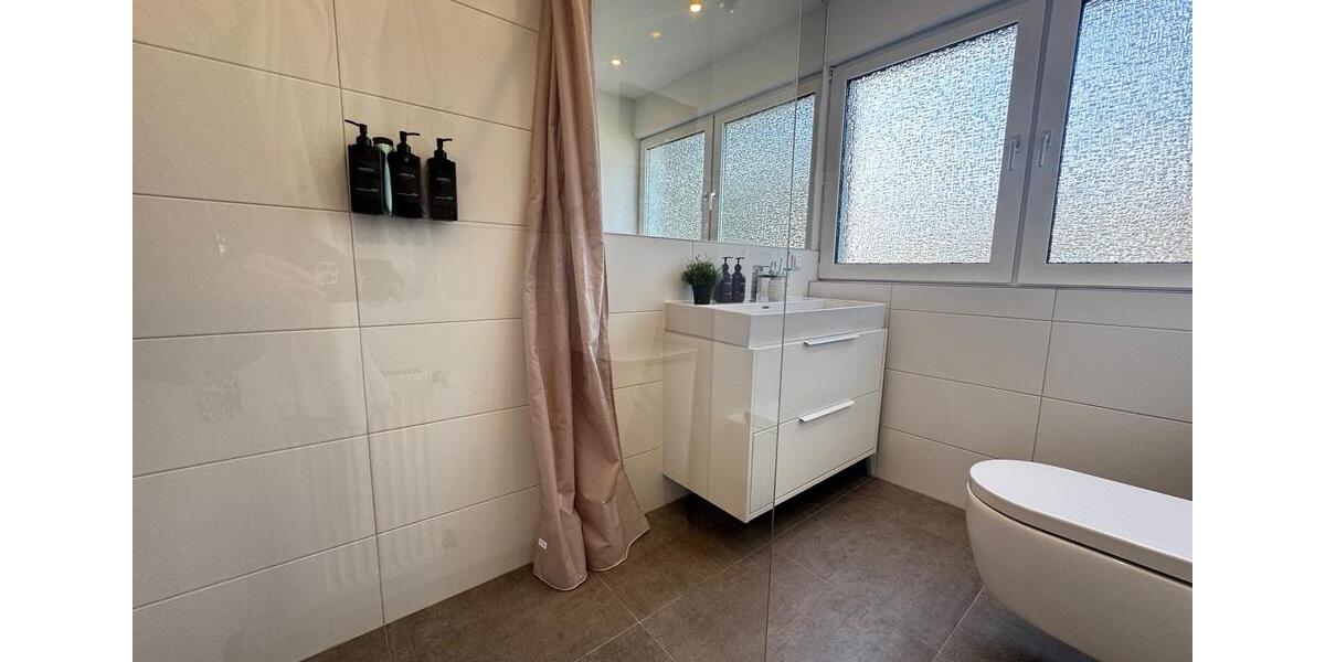 Doppelhaushälfte Hennef (Sieg) - 4 Zimmer, 120 m&sup2;, 1.500&euro; | Angebot:25718119