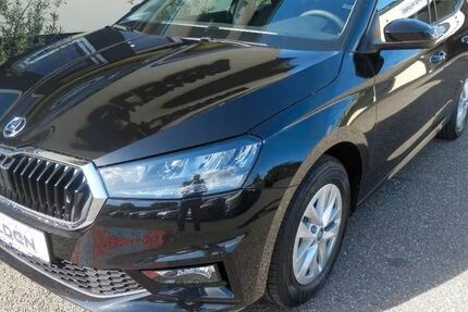 Skoda Fabia 8.750 km 23.950 &euro; Bonn 53119