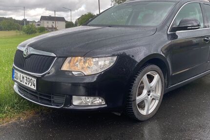 Skoda Superb 282.191 km 3.990 &euro; Buchholz 53567