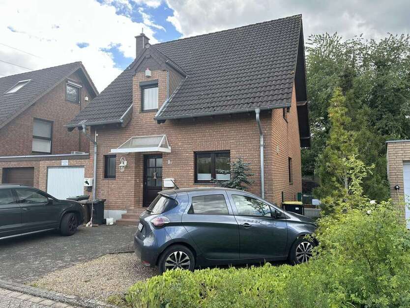Haus zum Kaufen in Troisdorf 559.000 € 117 m²