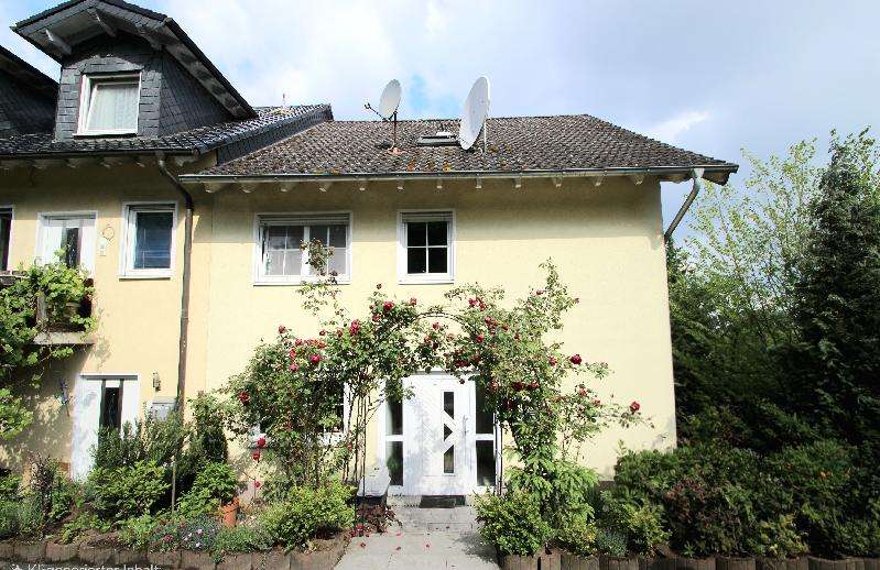 Einfamilienhaus Bonn Lannesdorf - 9 Zimmer, 250 m&sup2;, 800.000&euro; | Angebot:26904982