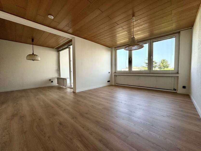 Wohnung zum Kaufen in Köln 329.500 € 82.11 m²