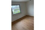 Etagenwohnung Hennef (Sieg) - 3 Zimmer, 90 m&sup2;, 1.215&euro; | Angebot:26456118