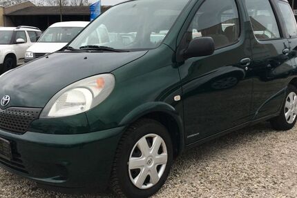 Toyota Yaris 270.000 km 2.699 &euro; Bonn 53227
