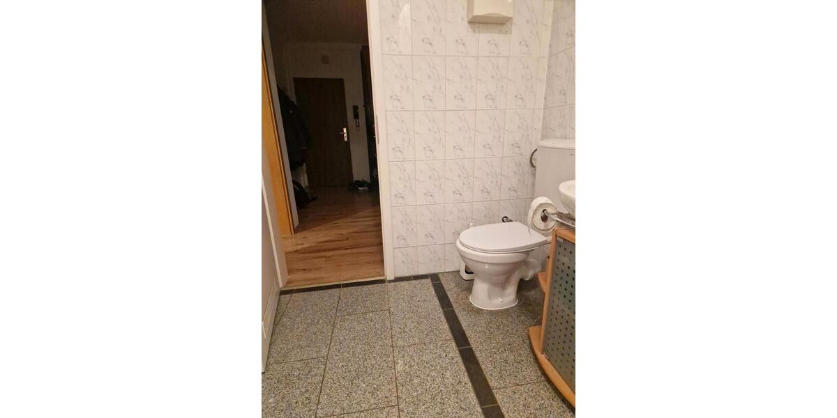 Etagenwohnung Bornheim - 1 Zimmer, 90 m&sup2;, 490&euro; | Angebot:26543518