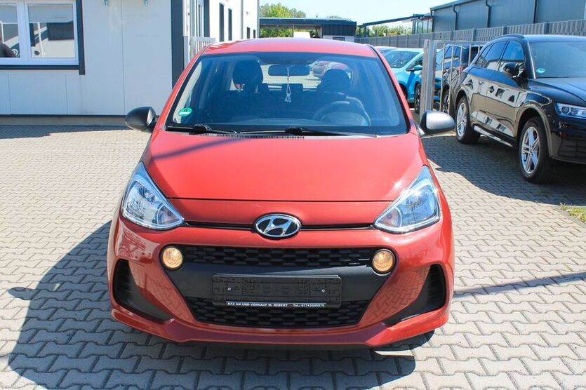 i10