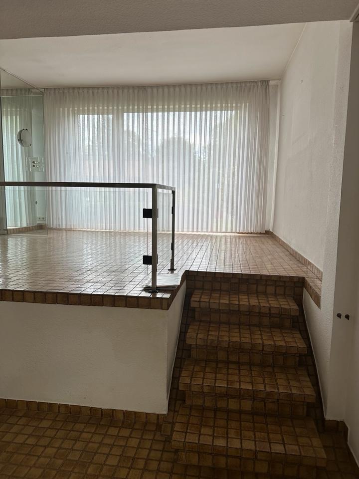 Top Lage Splitlevel Haus mit schönem Garten