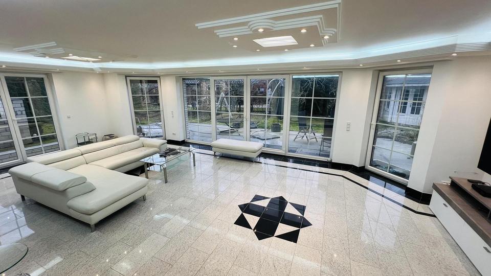 Mehrfamilienhaus, Wohnhaus Köln Lindenthal - 6 Zimmer, 266 m&sup2;, 3.150&euro; | Angebot:25756607