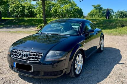 Audi TT 136.155 km 8.290 &euro; Köln 50735