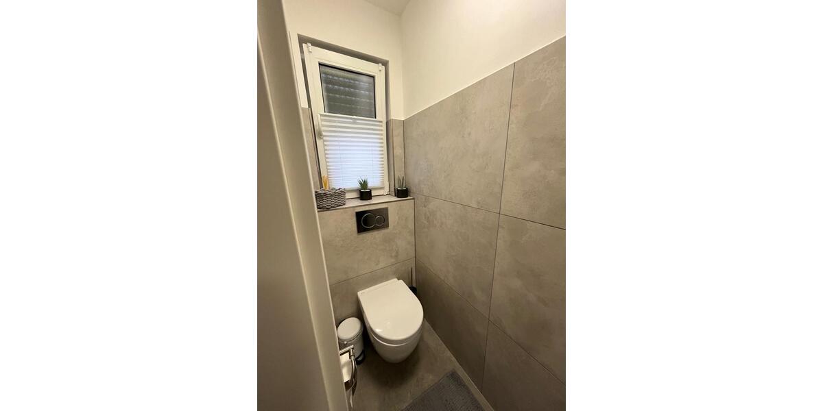 Reihenhaus Bergisch Gladbach Gronau - 7 Zimmer, 150 m&sup2;, 740.000&euro; | Angebot:26484941
