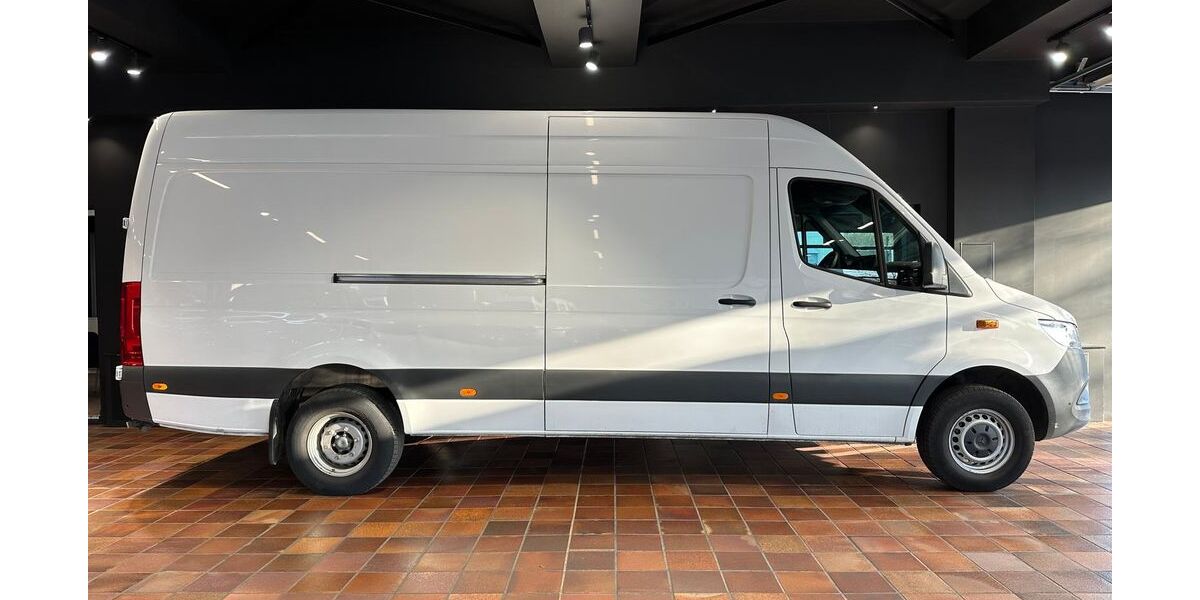 Mercedes-Benz Sprinter 211.489 km 30.880 &euro; Bonn 53177