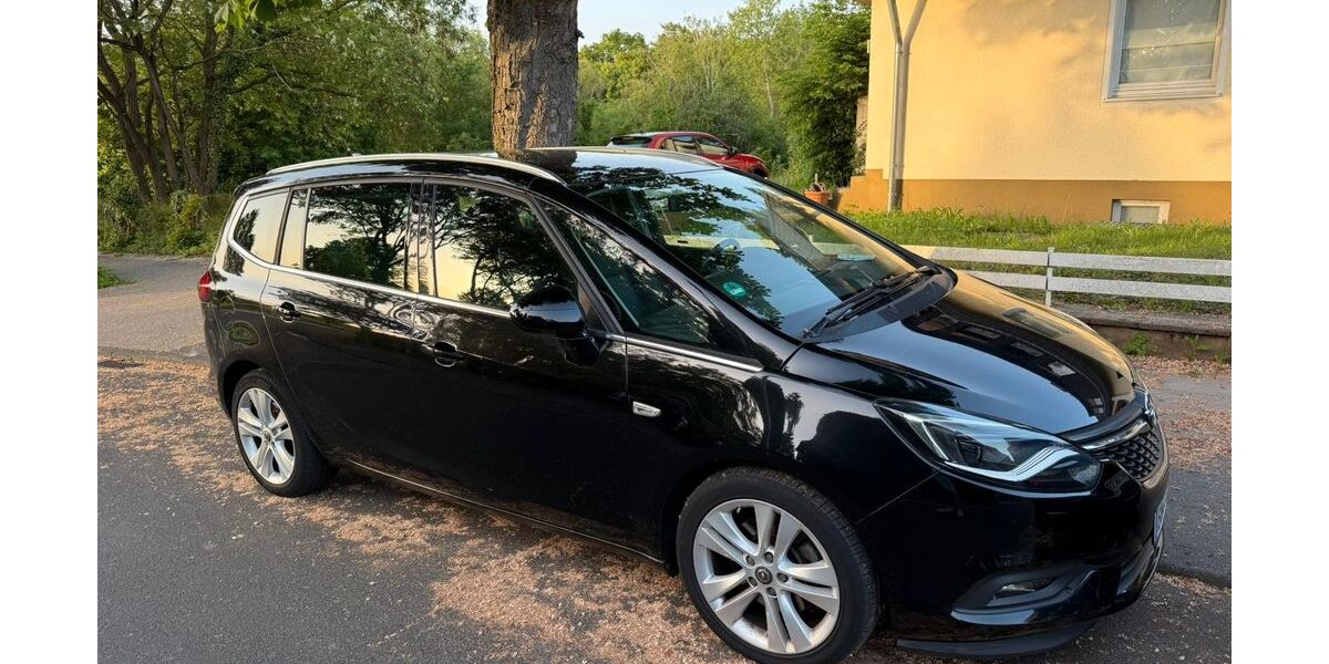 Opel Zafira 202.000 km 8.000 &euro; röttgen 53125