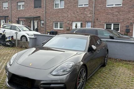 Porsche Panamera 84.500 km 69.500 &euro; Köln 50769