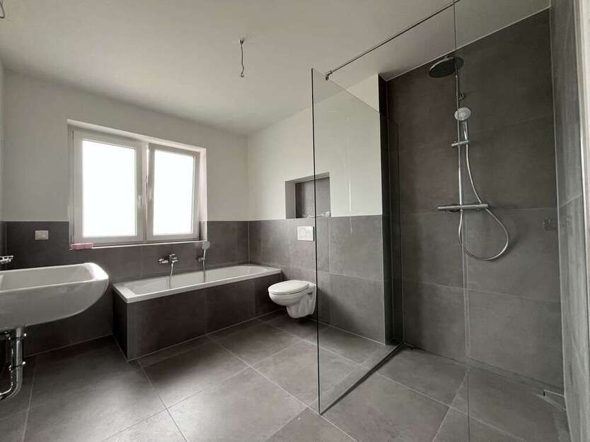 Haus zum Mieten in Meckenheim 1.600 € 140 m²