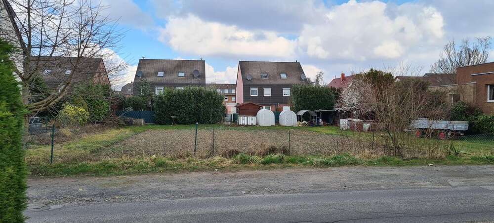 Grundstück zu verkaufen in Köln 598.000 € 930 m²