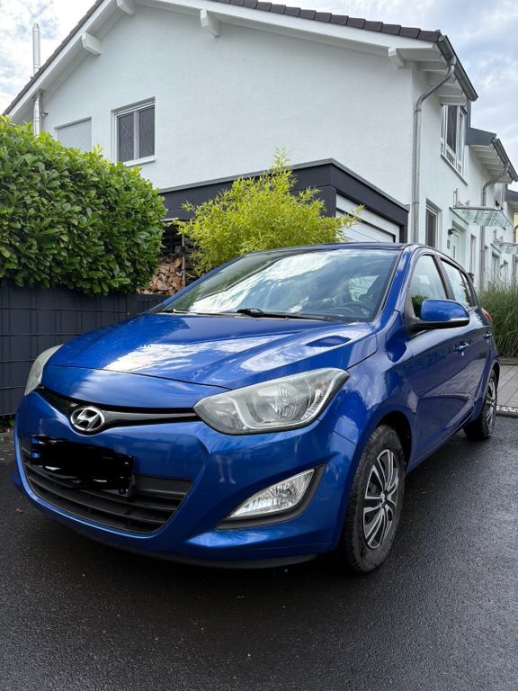 i20