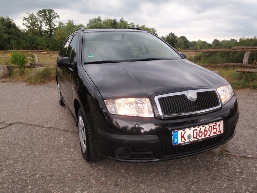 Skoda Fabia Kombi 269.788 km 2.250 € köln 50667