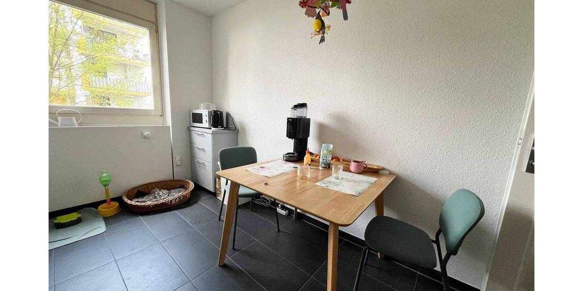 Etagenwohnung Köln Bayenthal - 3 Zimmer, 97 m&sup2;, 1.510&euro; | Angebot:26470889