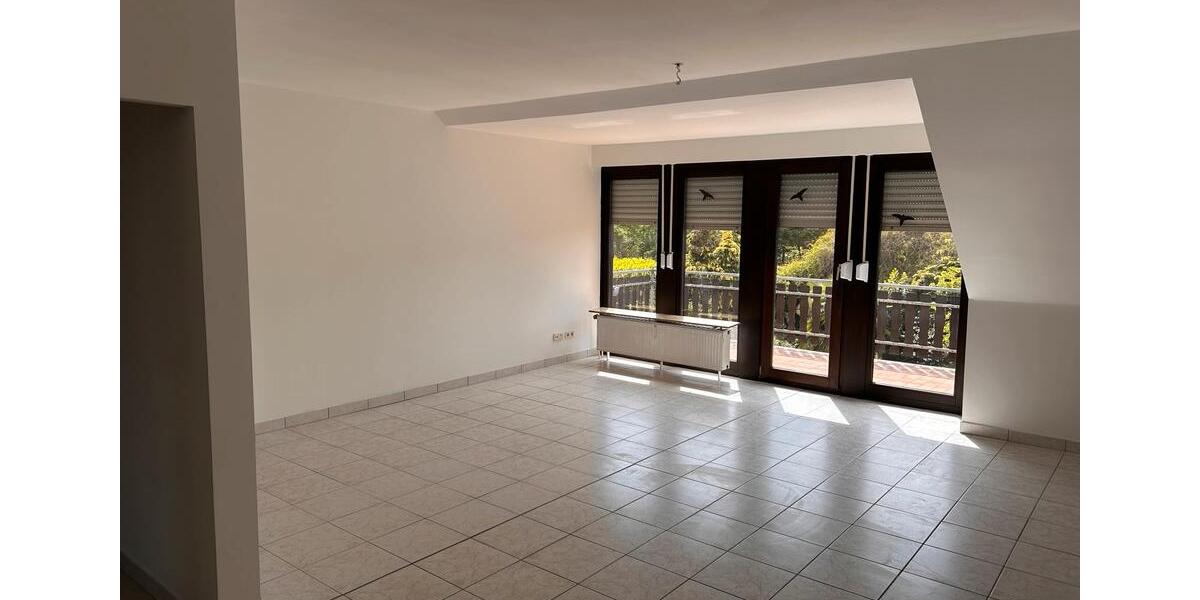 Etagenwohnung Unkel - 3 Zimmer, 95 m&sup2;, 1.300&euro; | Angebot:26585090