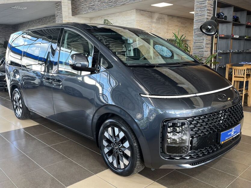 Hyundai STARIA 73.284 km 43.900 € Eitorf 53783