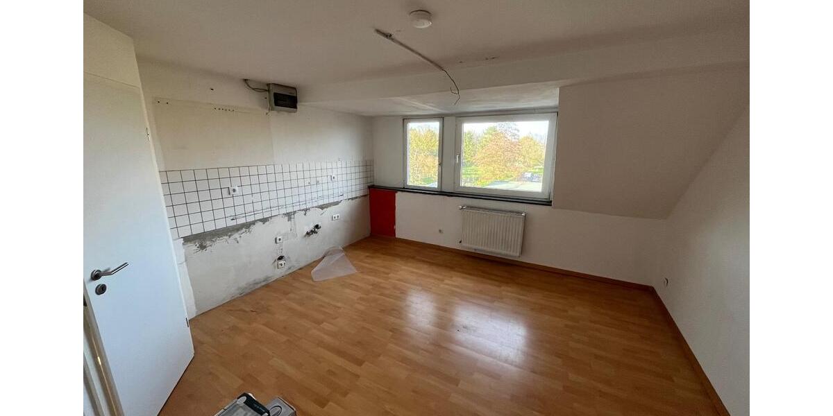Dachgeschoßwohnung Hürth - 2.5 Zimmer, 73 m&sup2;, 1.000&euro; | Angebot:25855877