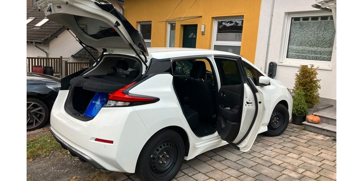 Nissan Leaf 15.800 km 14.900 &euro; Bergisch Gladbach 51429