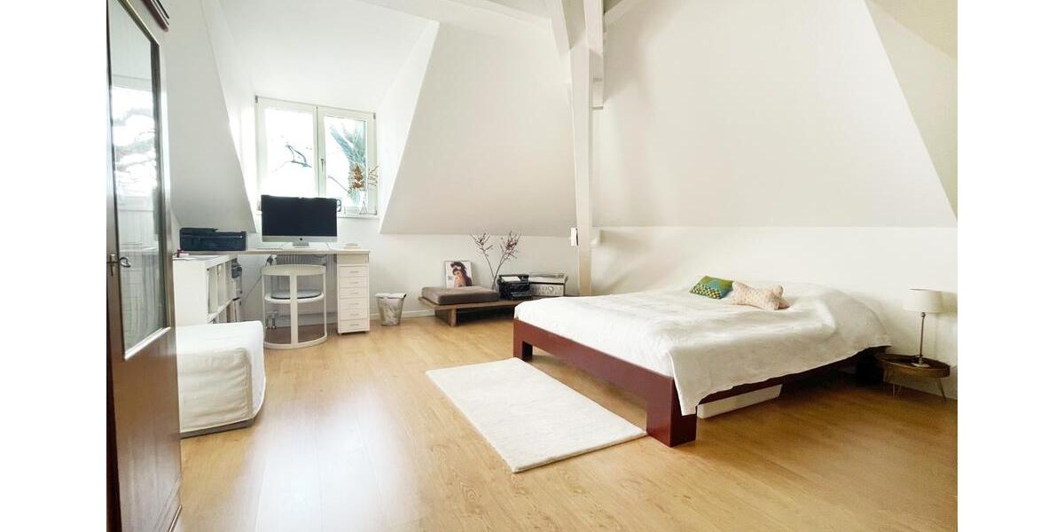 Dachgeschoßwohnung Bornheim - 3 Zimmer, 140 m&sup2;, 599.000&euro; | Angebot:27228314