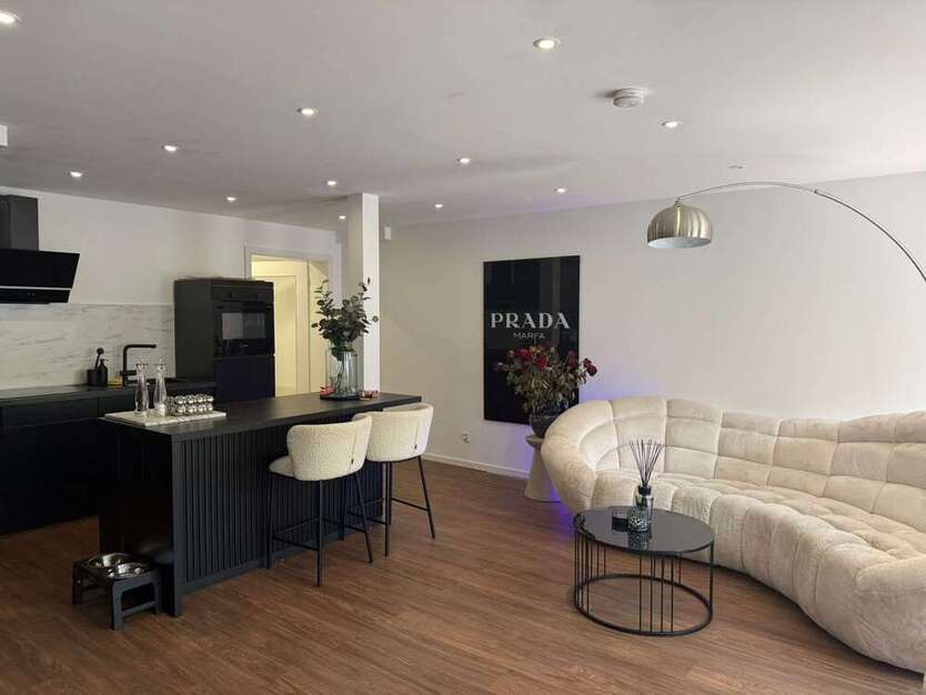 Wohnung zum Mieten in Frechen 1.199 € 125 m²