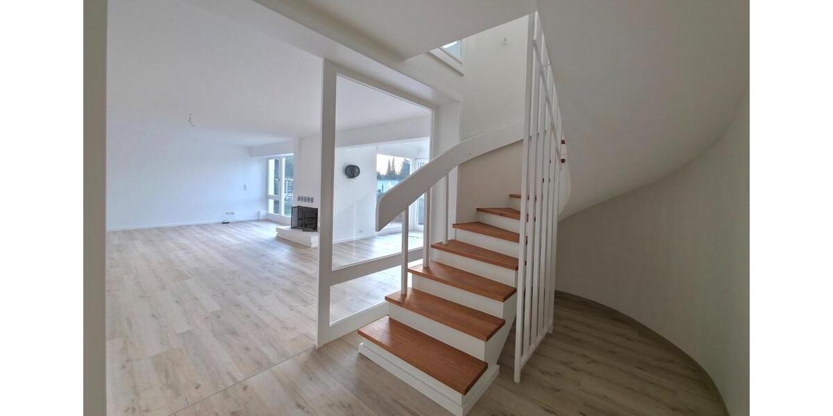 Reihenhaus Wachtberg - 6 Zimmer, 157 m&sup2;, 2.390&euro; | Angebot:25840044