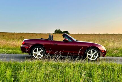 Mazda MX-5 109.000 km 8.800 € Windeck 51570