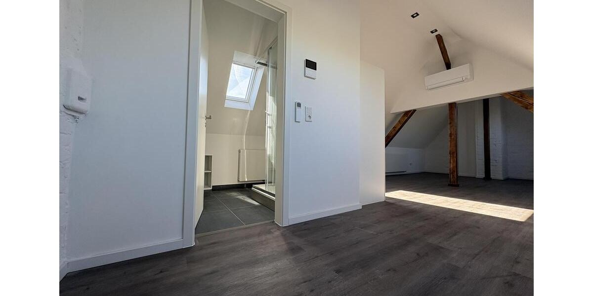 Maisonettenwohnung Köln Lindenthal - 4 Zimmer, 105 m&sup2;, 2.200&euro; | Angebot:26384129